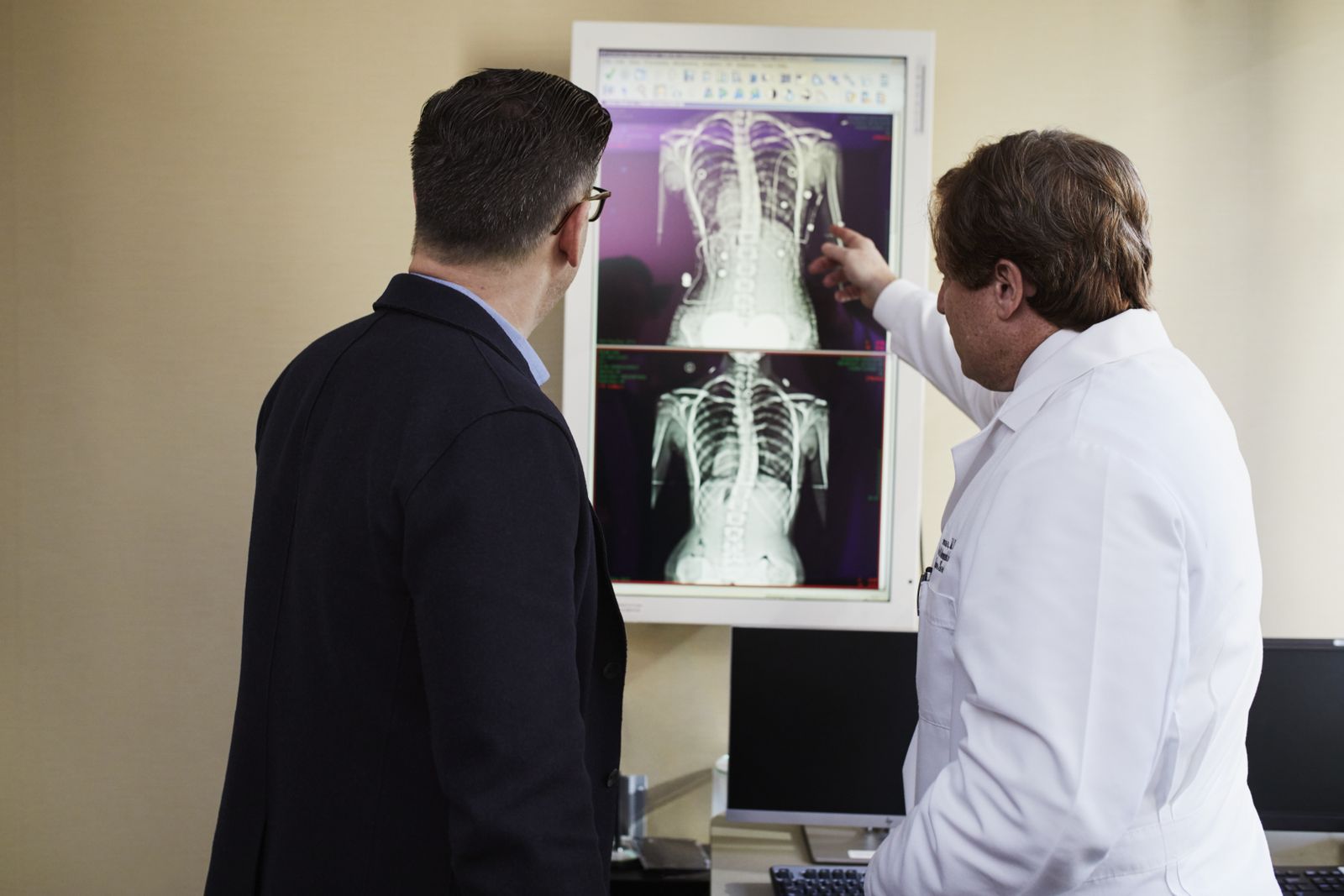 Persistent Cough: When Should You See a Chest Specialist?
